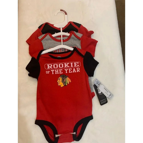 NWT Chicago Blackhawks Baby 12 Months 3-Piece Creeper Set‎ Unisex Multicolor - Picture 1 of 5